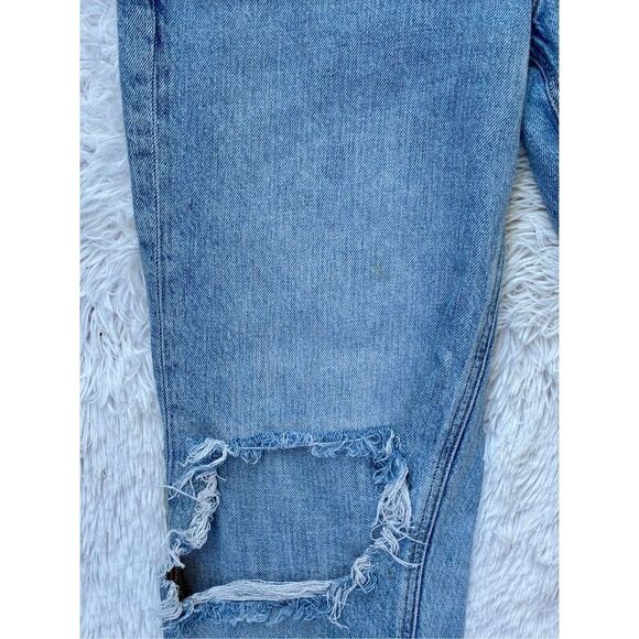 American Eagle SZ 6 Factory Distressed High Waisted Mom Jeans - Picture 7 of 11